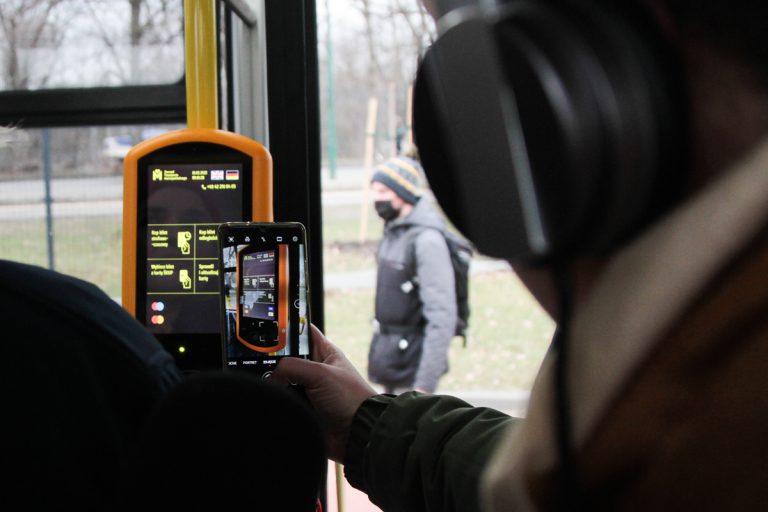 Nowe kasowniki i automaty biletowe w autobusach