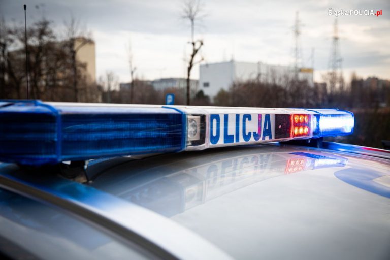 Wypadki na drogach. Policja apeluje o ostrożność